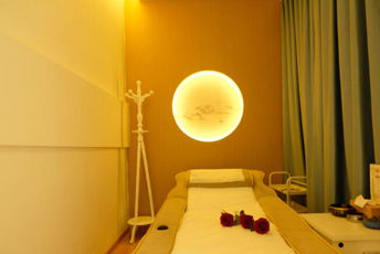 武汉武昌日式指压的寂静美学：在按压中听见雪落的声音